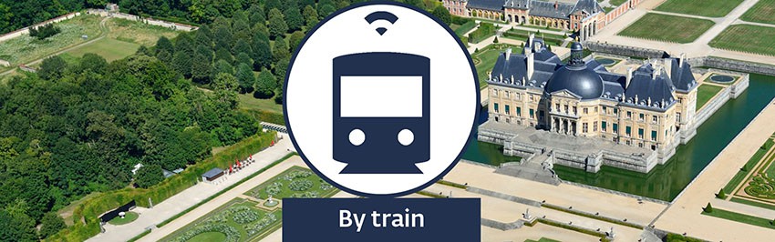 train and public transport